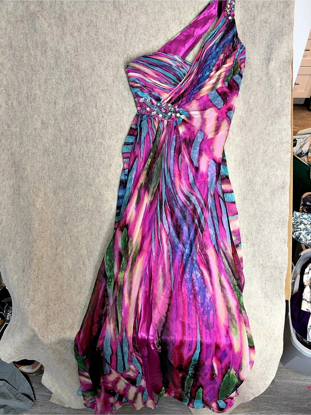 Bee Darlin Juniors Abstract Embellished One Shoulder Maxi Dress size 13/14